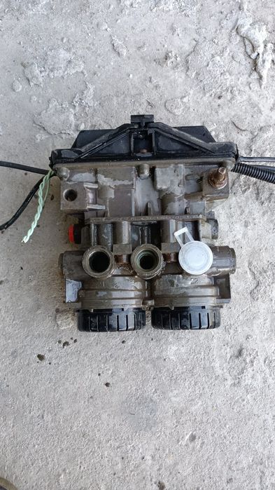 Supapa modulator EBS axa spate Renault Premium Magnum Volvo FH 12