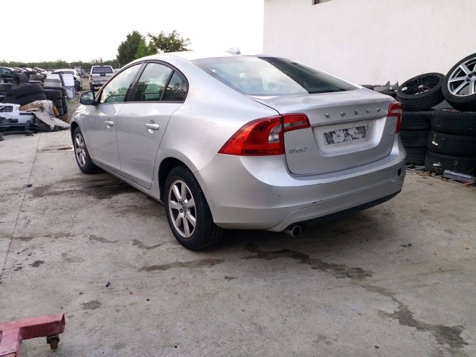 Piese Caroserie Fata / Fata Completa VOLVO S60 An 2000-2017 + Piese sh