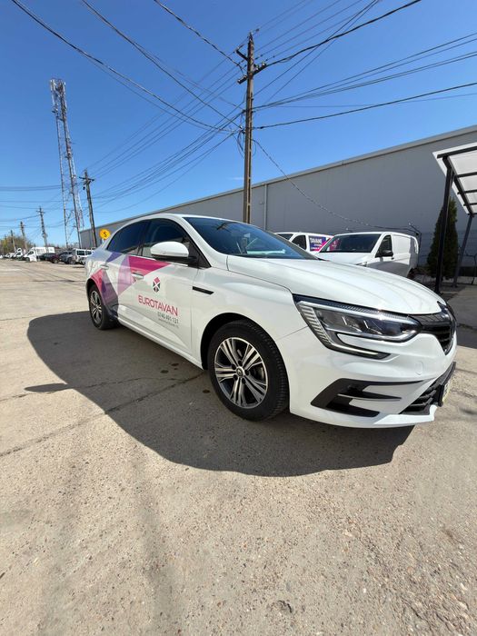 RENAULT Megane 2022 — imagine 3