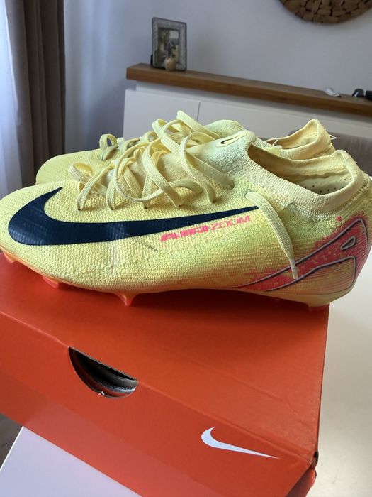 Ghete fotbal nike Air zoom marime 38