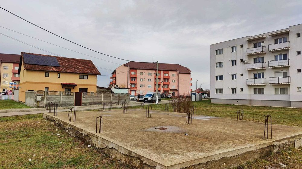 Teren Deta + fundație turnată + proiect | Gata de construit