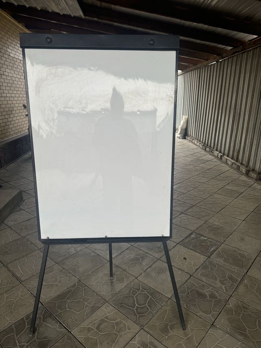 Продам Флипчарт 70-100.