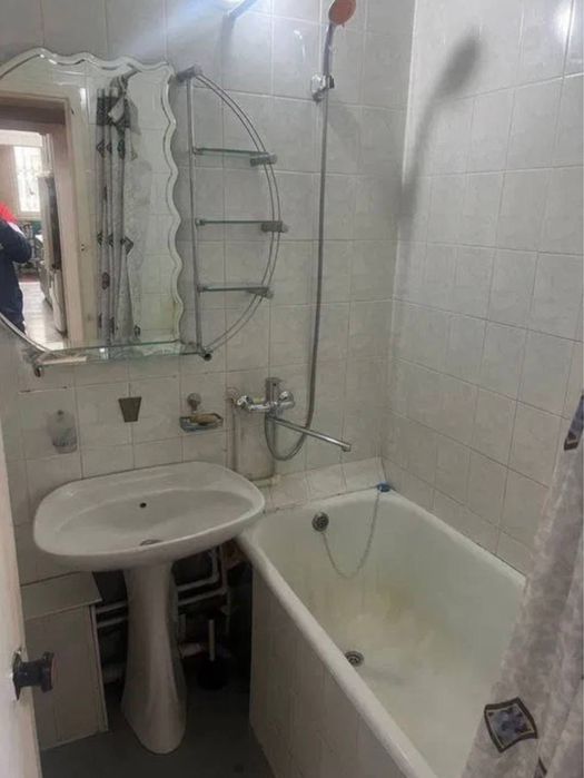 2/8/9 Буюк Ипак Йули Максим Горький метро бий 70м2