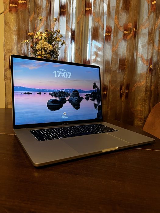 Macbook pro 16''