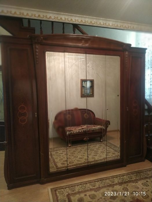 Итальянский шкаф