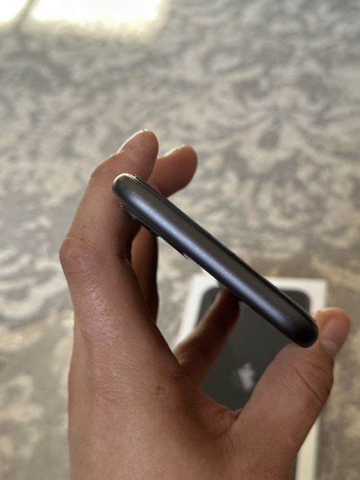 Продам Айфон iPhone 11 в отличном состоянии