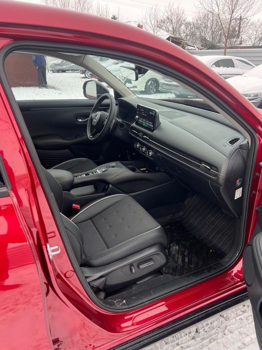 Honda ZRV 3029 km, decembrie 2025, hibrid, avariat, AVARIATE