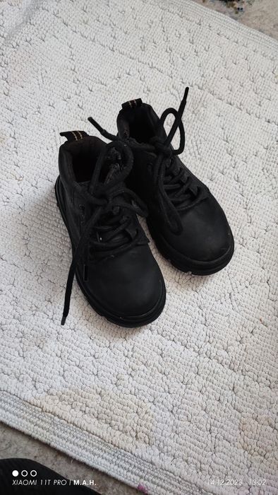 Продается детская обувь зара