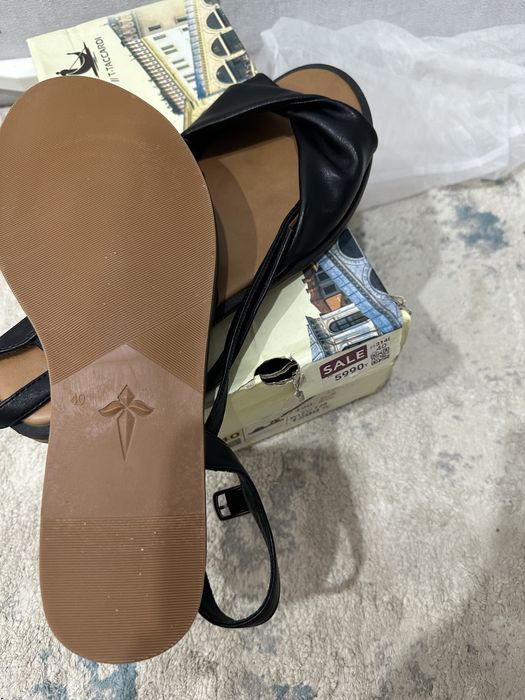Сандали денские продам
