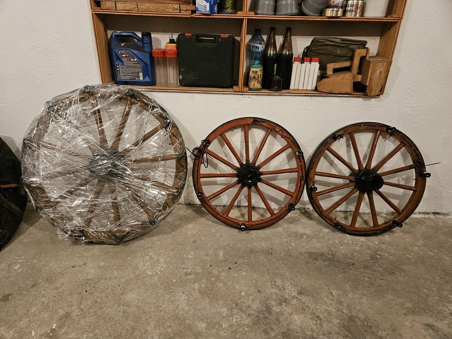 Полилей от каруцарски колела готови и по поръчка