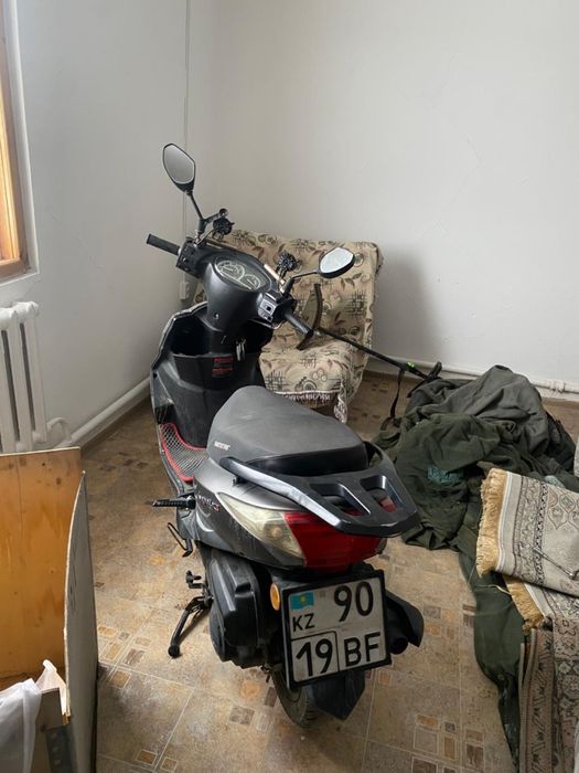 Продам М8 в хорошем состоянии!