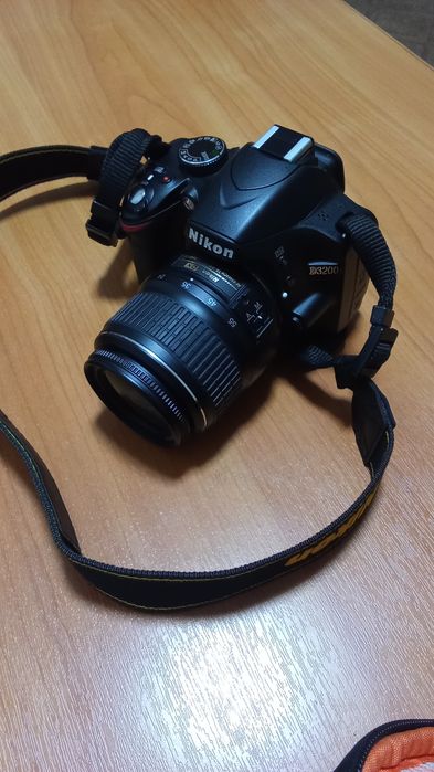 Продам фотоаппарат Nikon D3200