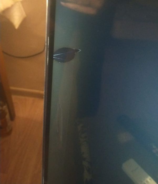 Продам телевизор Hisense на запчасти