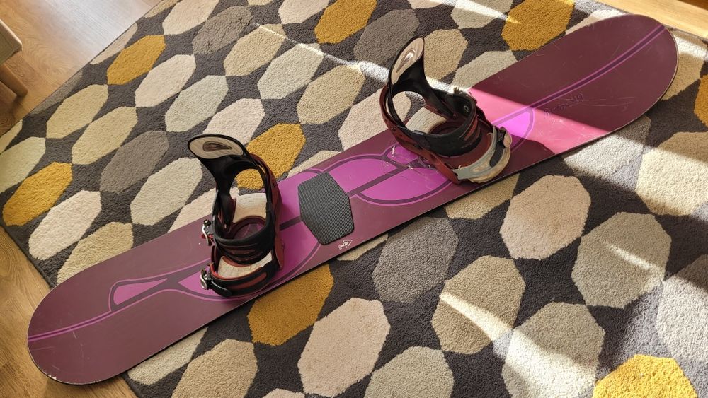 Placa snowboard Burton 149 cu legături Buron