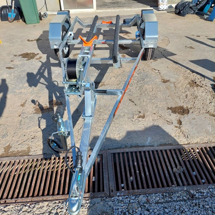 Колесар за малък джет дължина до 330см марка RESPO 750V391T160 ПРОМО!