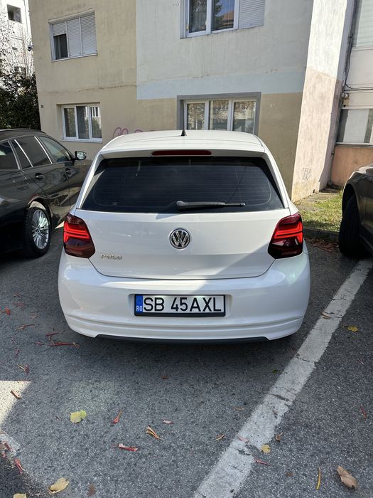 VOLKSWAGEN Polo 2011 — imagine 2
