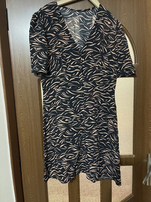 Rochita de vara, Material bumbac, marimea 14 uk , nou cu eticheta