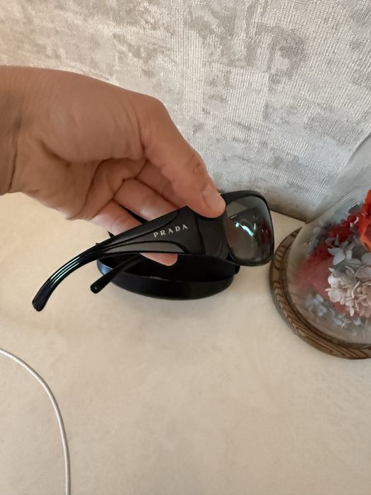 Прада очки оригинал