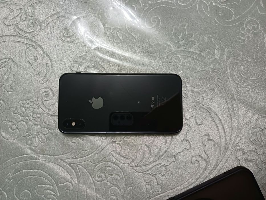 Iphone xs 64гб.