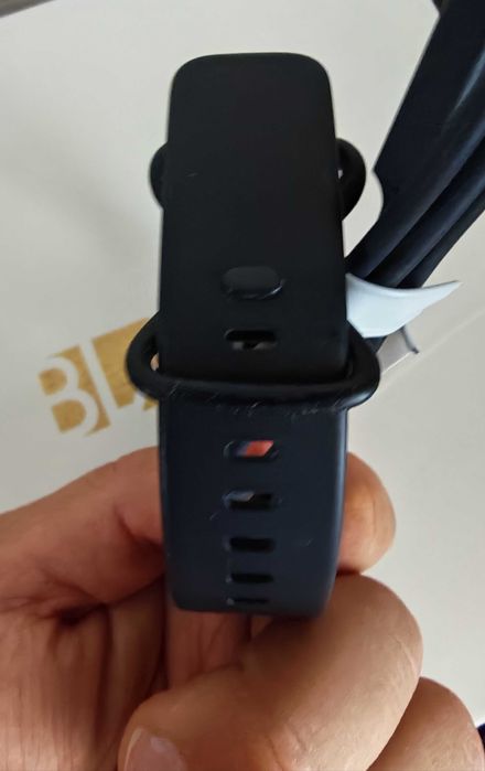 Нова Fitbit Charge 5