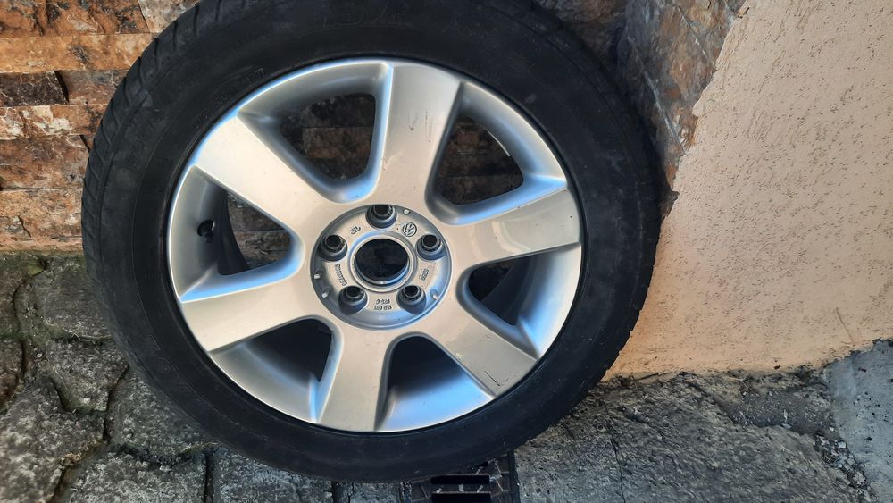 Roata rezerva cu janta aluminiu si cric masina+ cheie roti