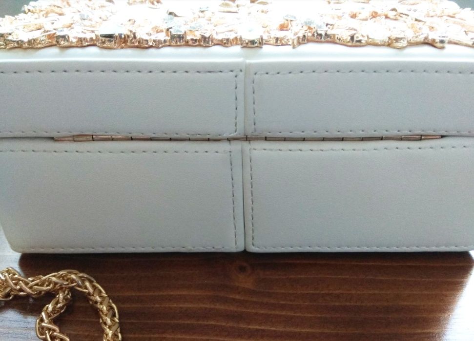 Елегнатна дамска чанта, подарък за жена, чанта за бал или сватба