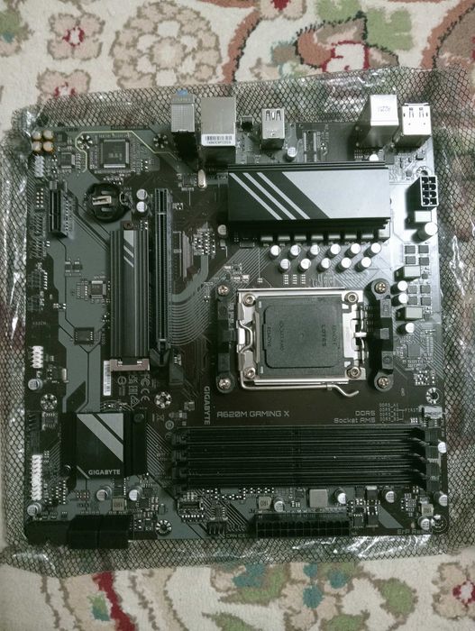 Новый материнская плата