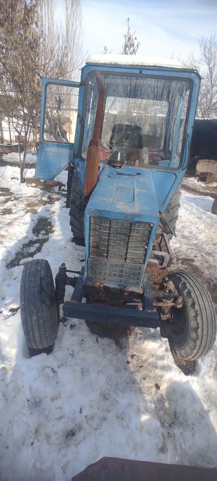 MTZ80 traktor sotiladi