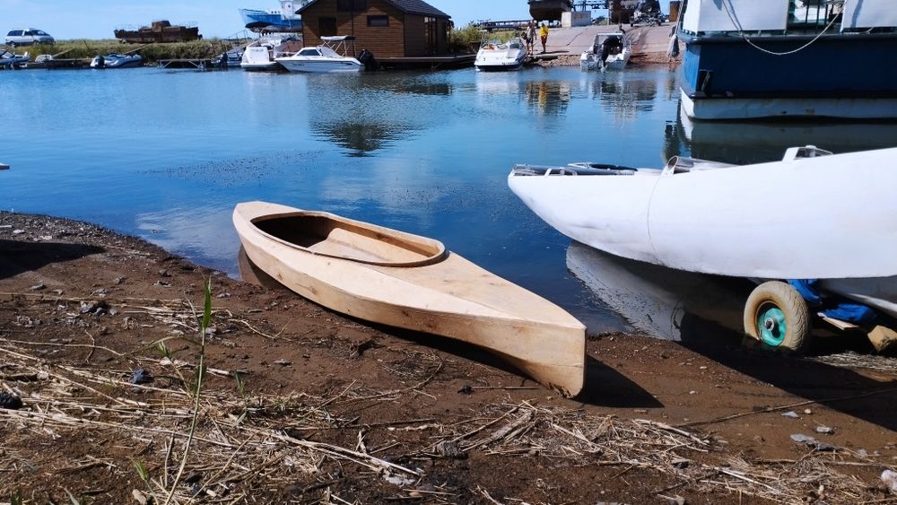 Продам морской каяк