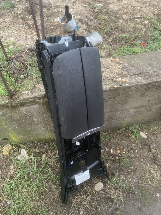 Cotiera BMW F01 F02 F10 F07 neagra piele