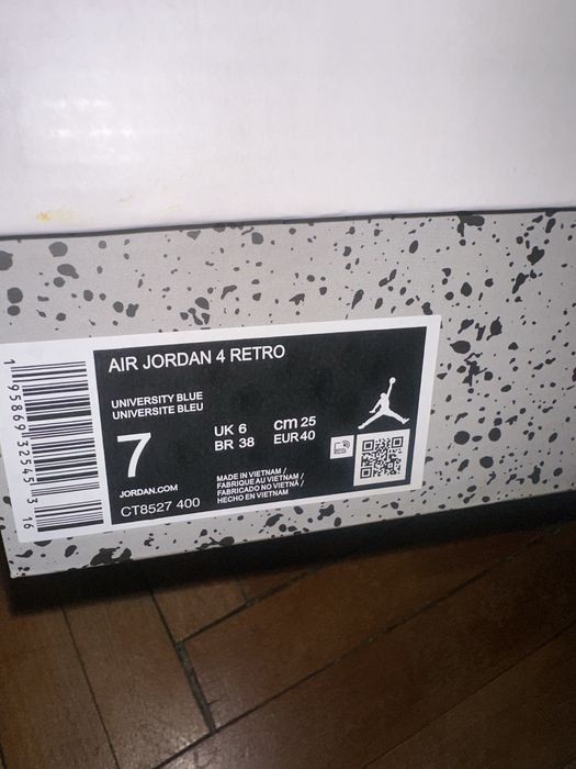 Jordan 4 university blue