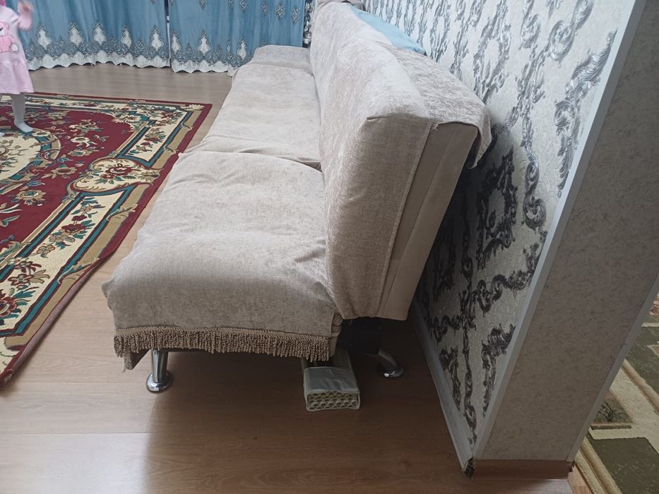 Кресло диван сатылады. Жағдайы орташа