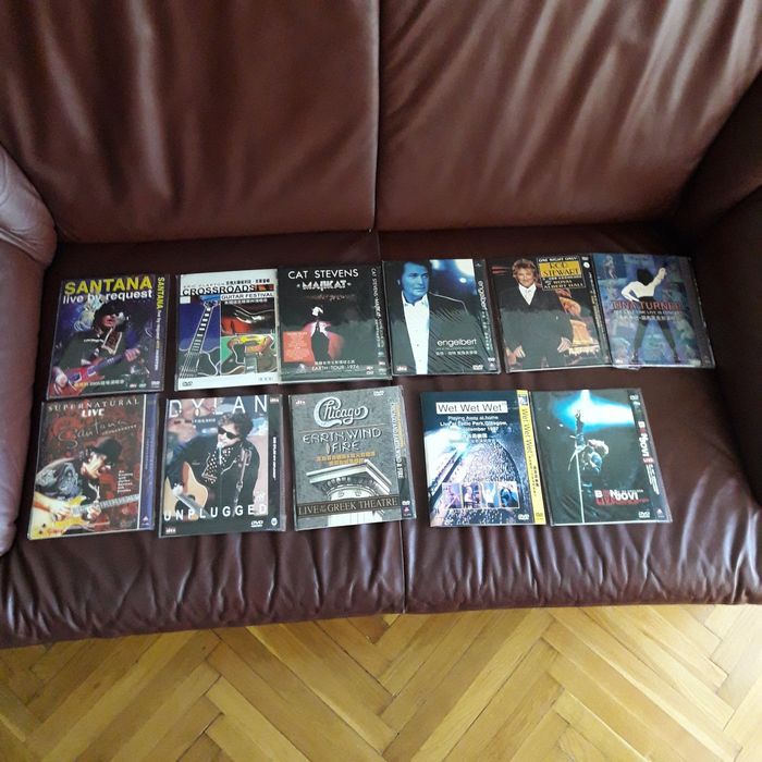 Discuri DVD originale,noi,cu filme celebre sau cu muzica de colectie.
