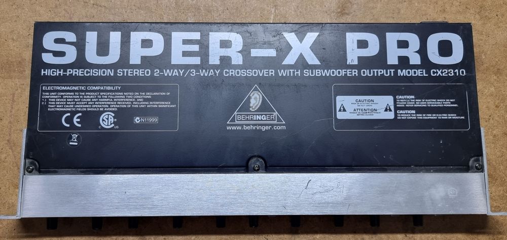 Behringer эквалайзер и кроссовер