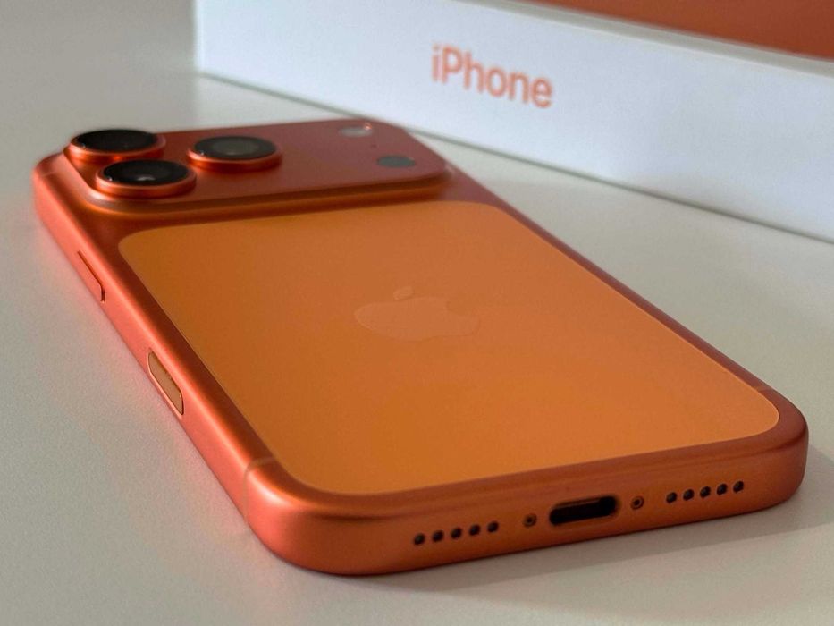 Бартер! Гаранция! Като НОВ! iPhone 17 Pro Cosmic Orange (Oранжев) 78 Цикъла.