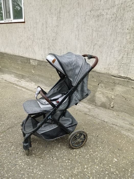 Детская коляска.