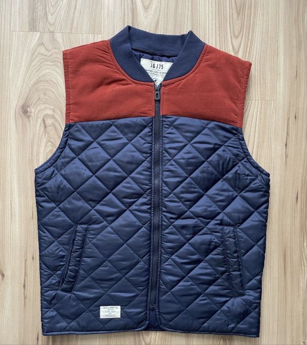 JACK & JONES /мъжки елек/грейка S