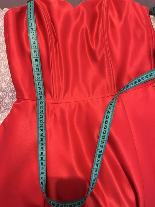 Rochie rosie eleganta