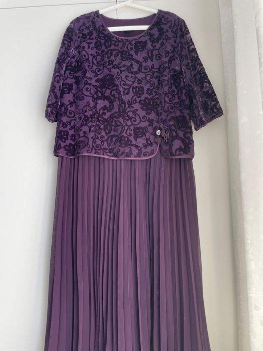 Шелковые платья, костюм, блузка