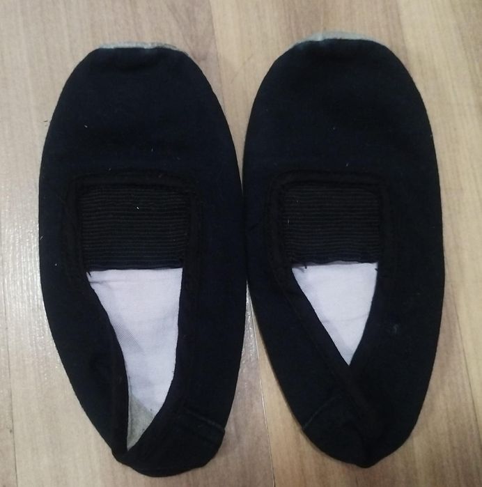 Продам детские чешки