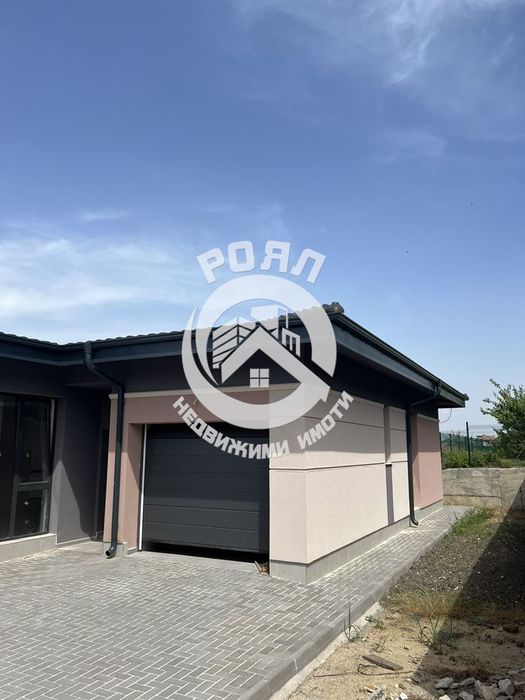 Продава се Къща в с. Брестник, Област Пловдив - 194 кв.м за 1341 €/кв.м - Снимка #2