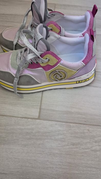 Adidasi Liu'Jo marimea 37