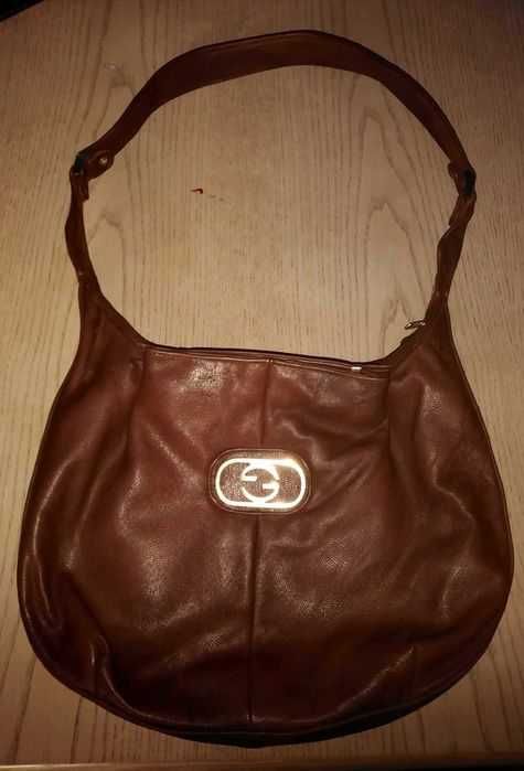 Geanta /poseta de la GIVENCHY, piele naturala fina, culoare maro, model foarte frumos