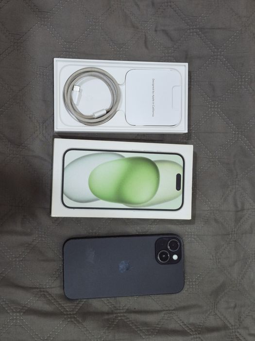iPhone 15  128 гб