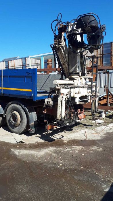 Camion cu macara Iveco Eurostar 240E