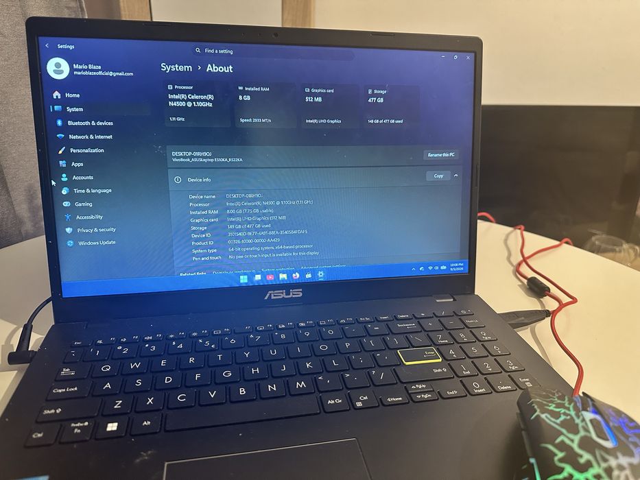 Laptop asus nou .
