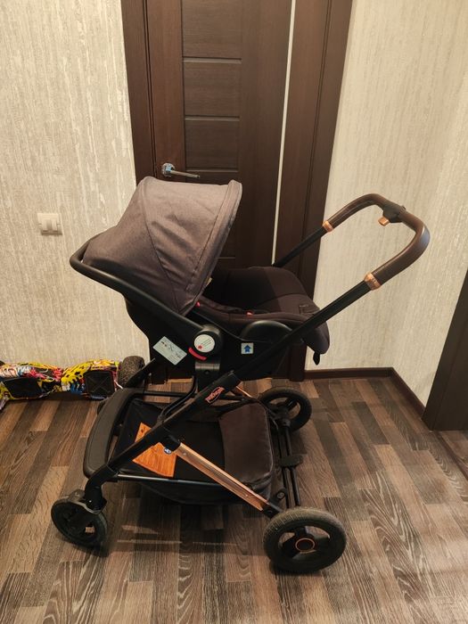 Продам коляску графитового цвета