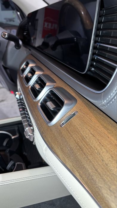 Detailing auto interior/exterior