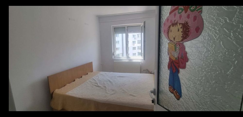 Se vinde apartament 3 camere