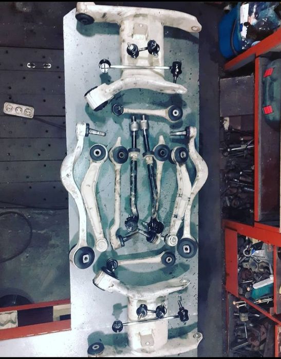 Сайлентблоки. Шаровые опоры. Рулевые наконечники.